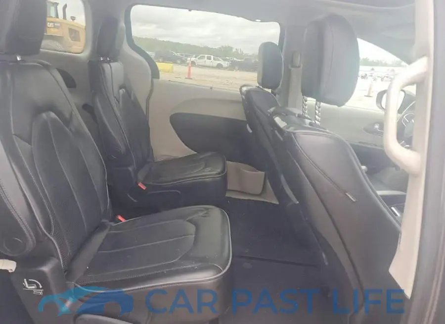 2C4RC1GG4JR358040# 11