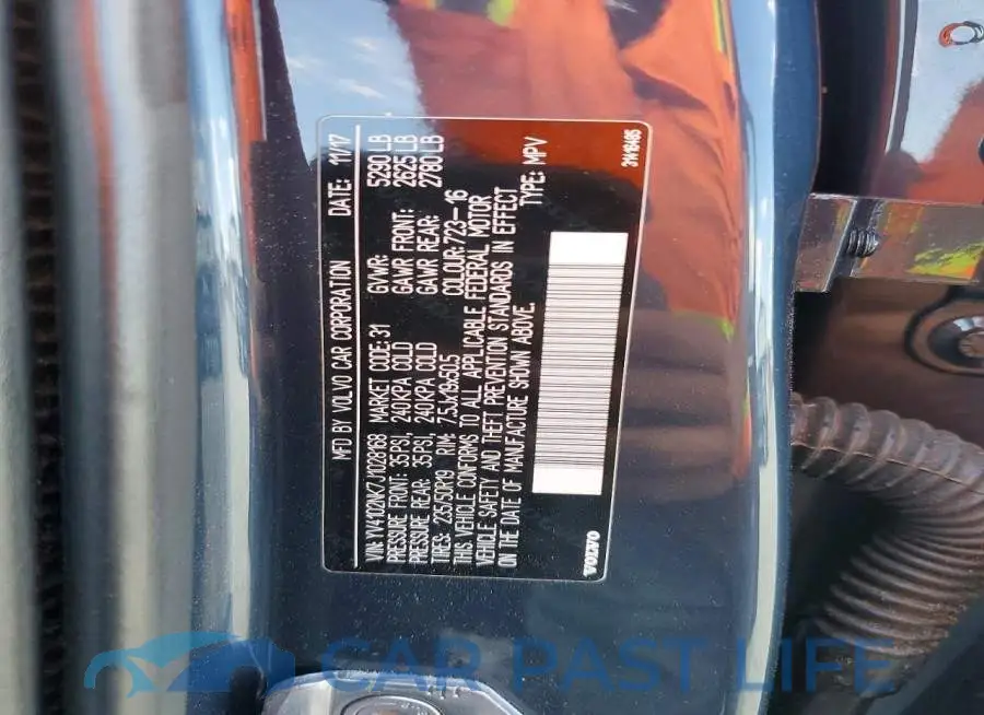 YV4102NK7J1028168# 14