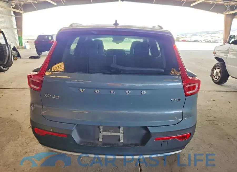 YV4162UK8M2409381# 6