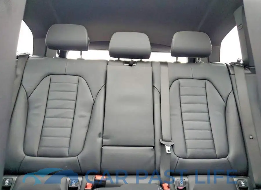 5UXTY5C09M9E54975# 10