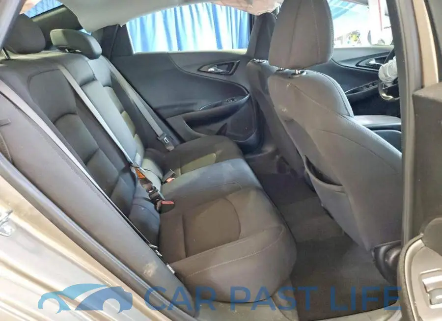 1G1ZD5ST4SF145535# 10
