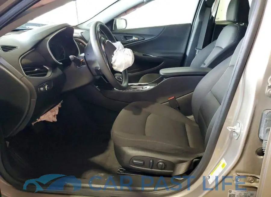 1G1ZD5ST4SF145535# 7