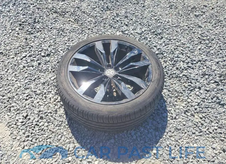3VV2B7AXXMM094495# 13