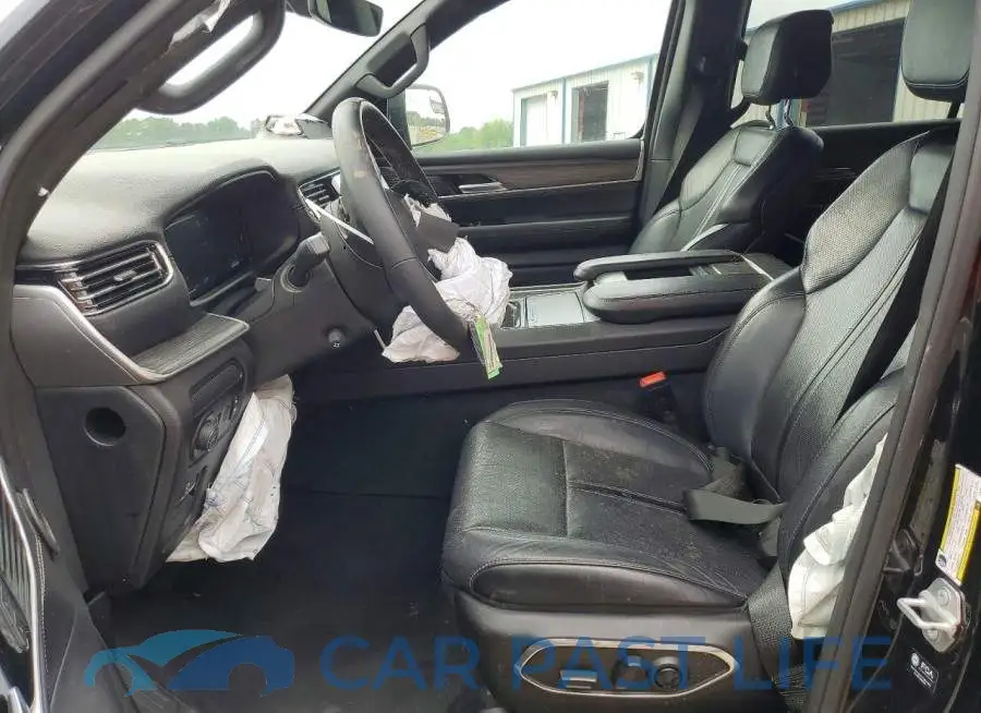 1C4SJRBP0RS120130# 7