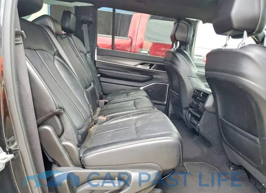 1C4SJRBP0RS120130# 10