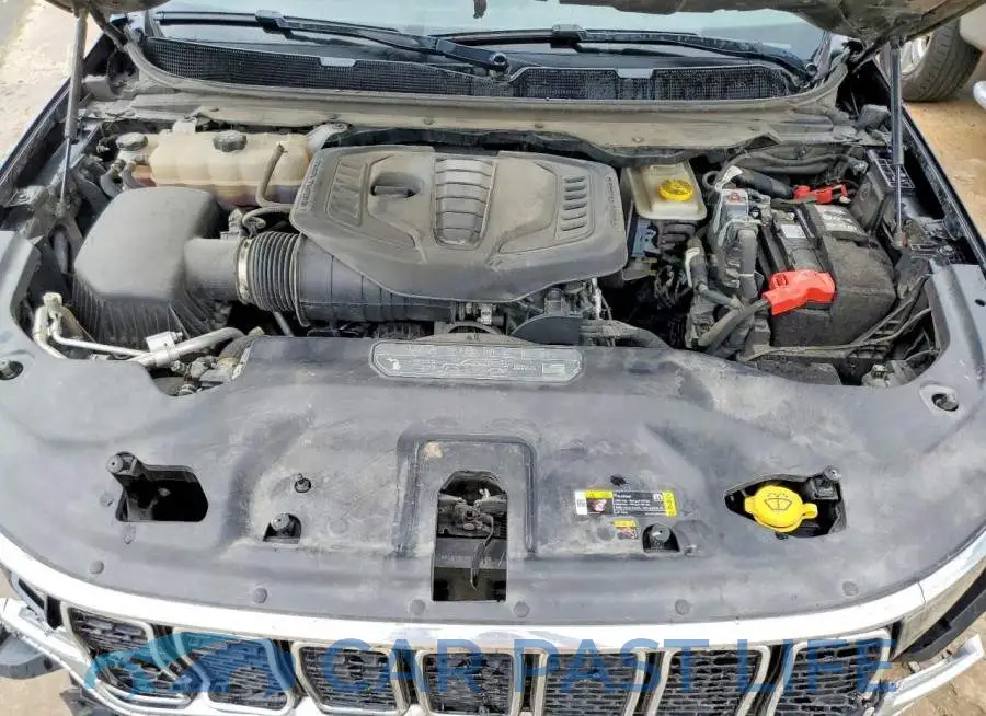 1C4SJRBP0RS120130# 11