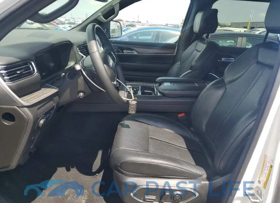 1C4SJVBP7RS176428# 7