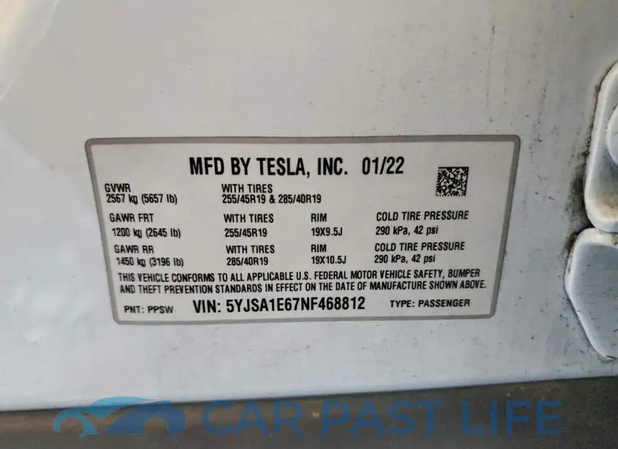 5YJSA1E67NF468812# 13