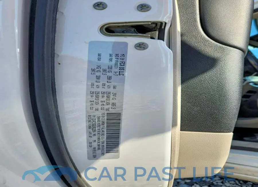 2C4RC1BG8JR122854# 13