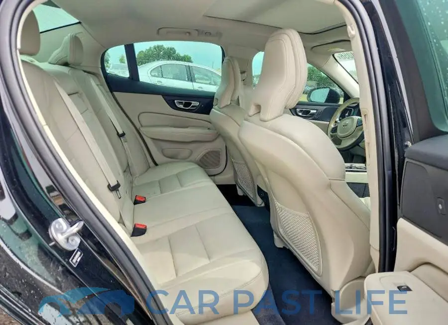 7JRL12FK9PG227365# 10