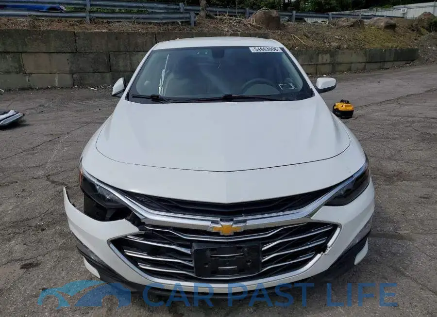1G1ZD5ST6NF135335# 5