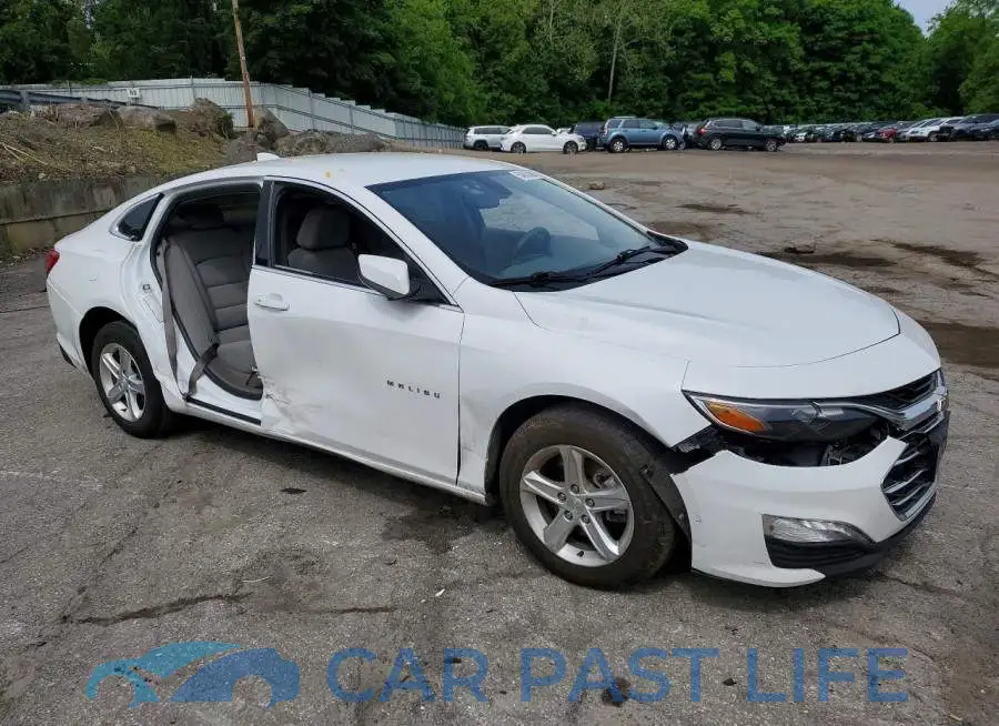 1G1ZD5ST6NF135335# 4