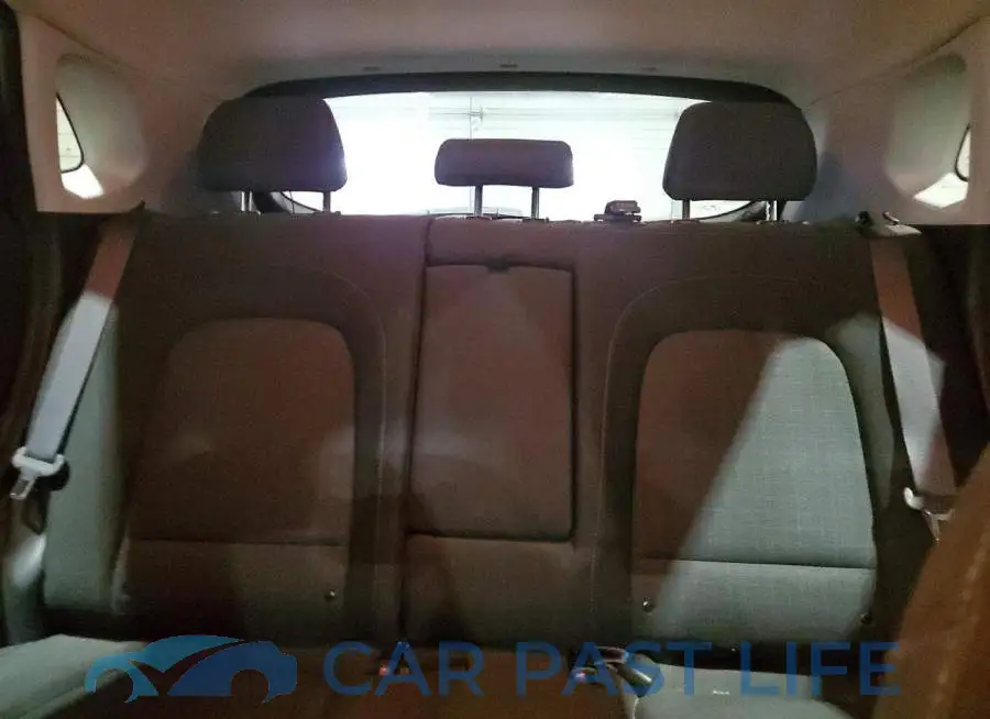 KM8K6CAB8NU894348# 10