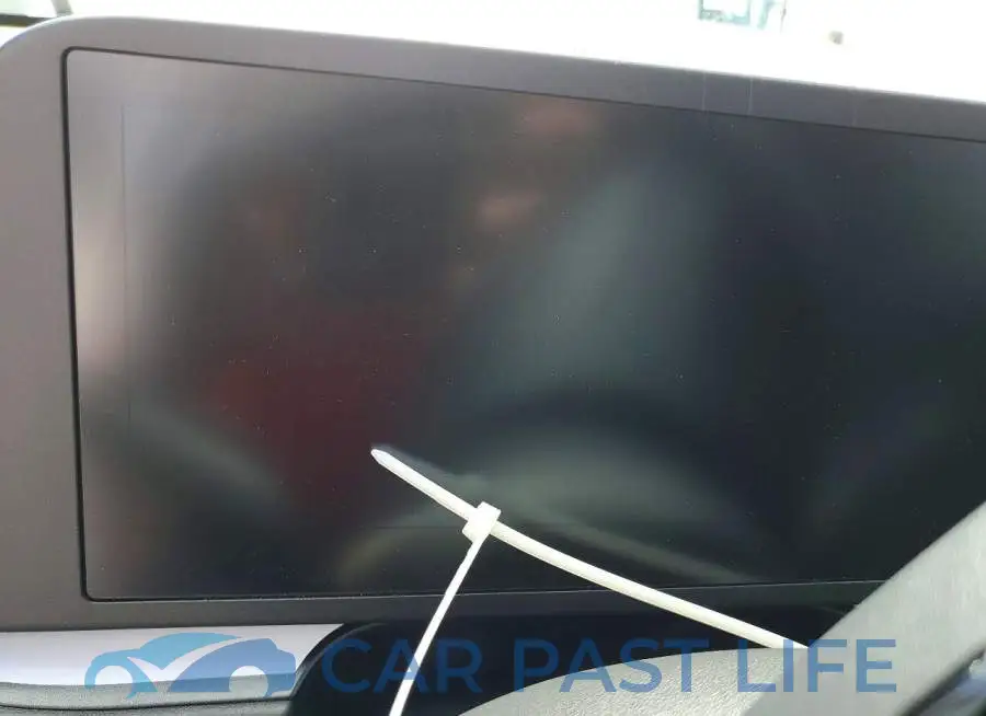 KNDCP3LE3T5356533# 9