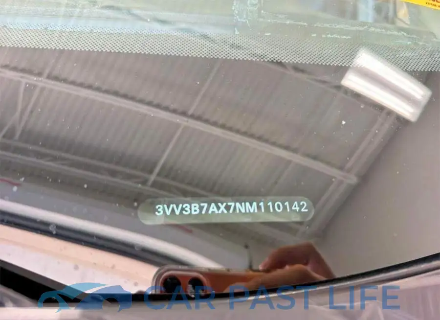 3VV3B7AX7NM110142# 10