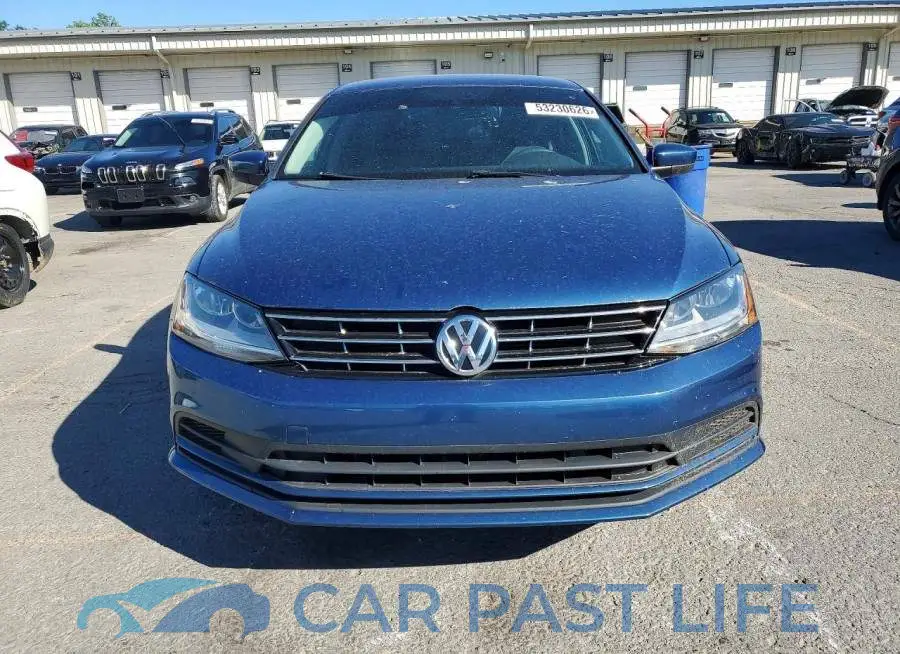 3VW2B7AJ2JM262536# 5