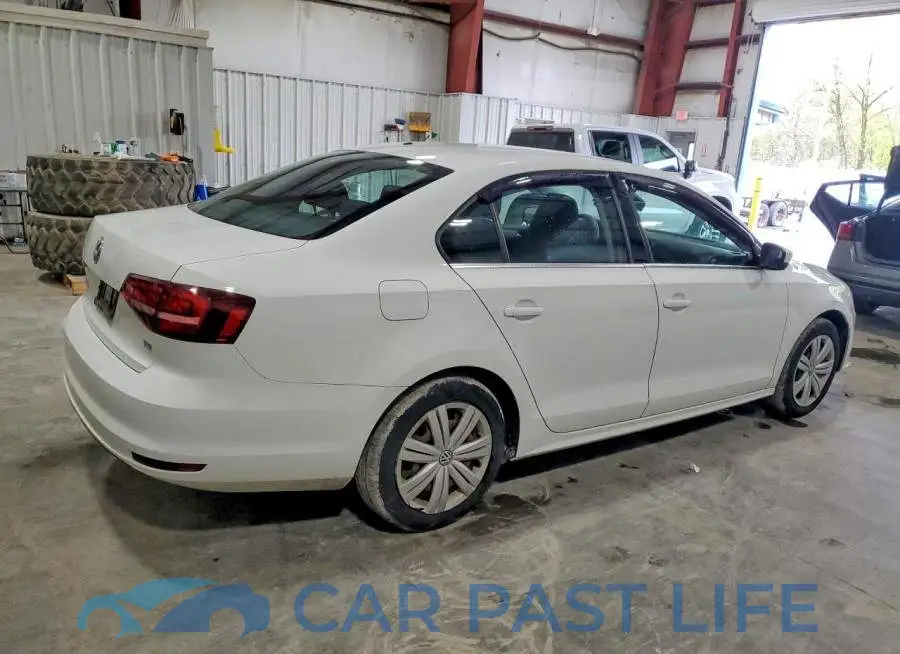 3VW2B7AJXHM389562# 3