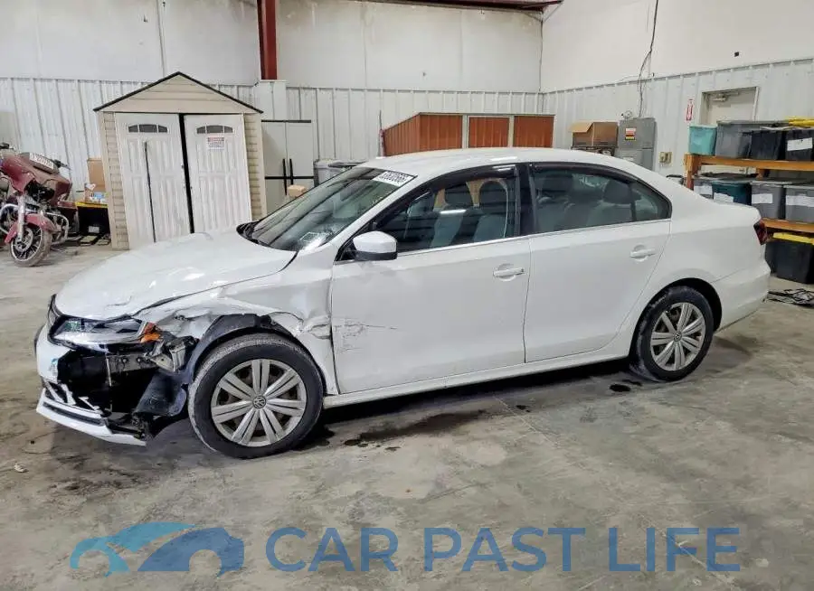 3VW2B7AJXHM389562# 1