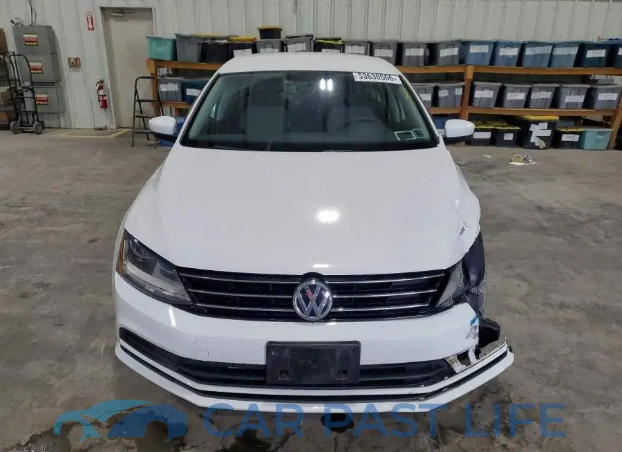 3VW2B7AJXHM389562# 5