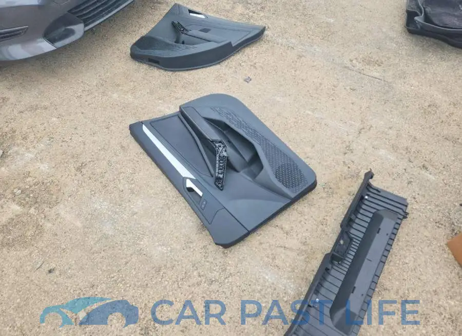 3VW5M7BU8RM057587# 12