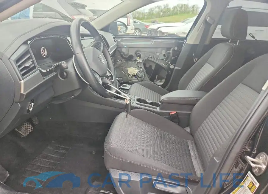 3VW5M7BU8RM057587# 7