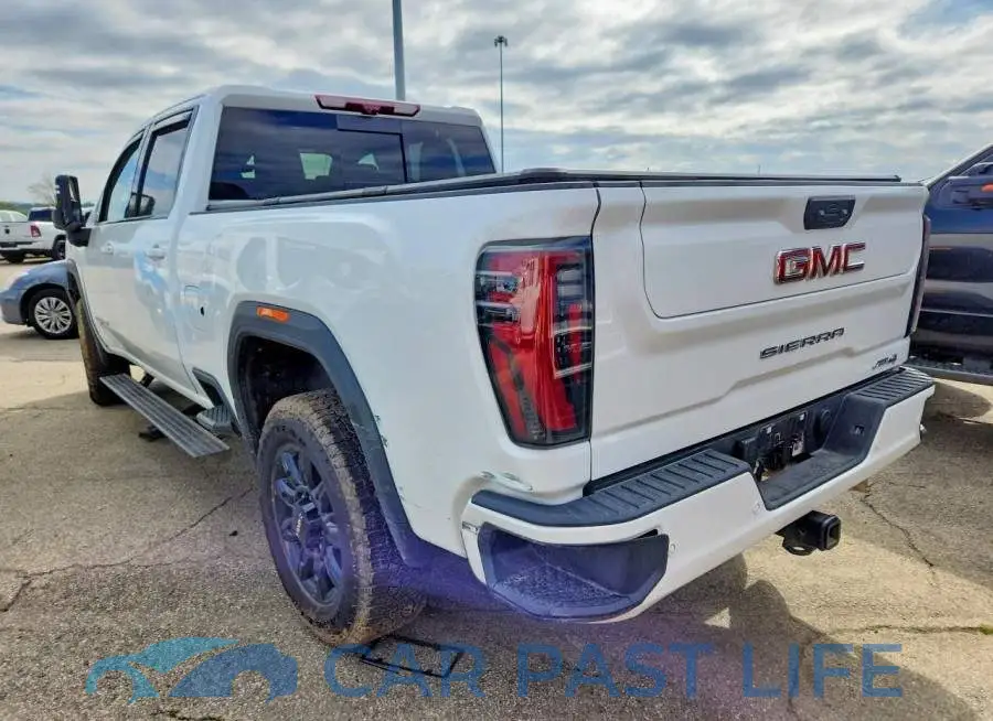 1GT4UPEY7SF363697# 2