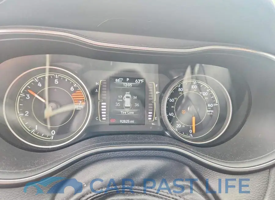 1C4PJLCB7MD116384# 9