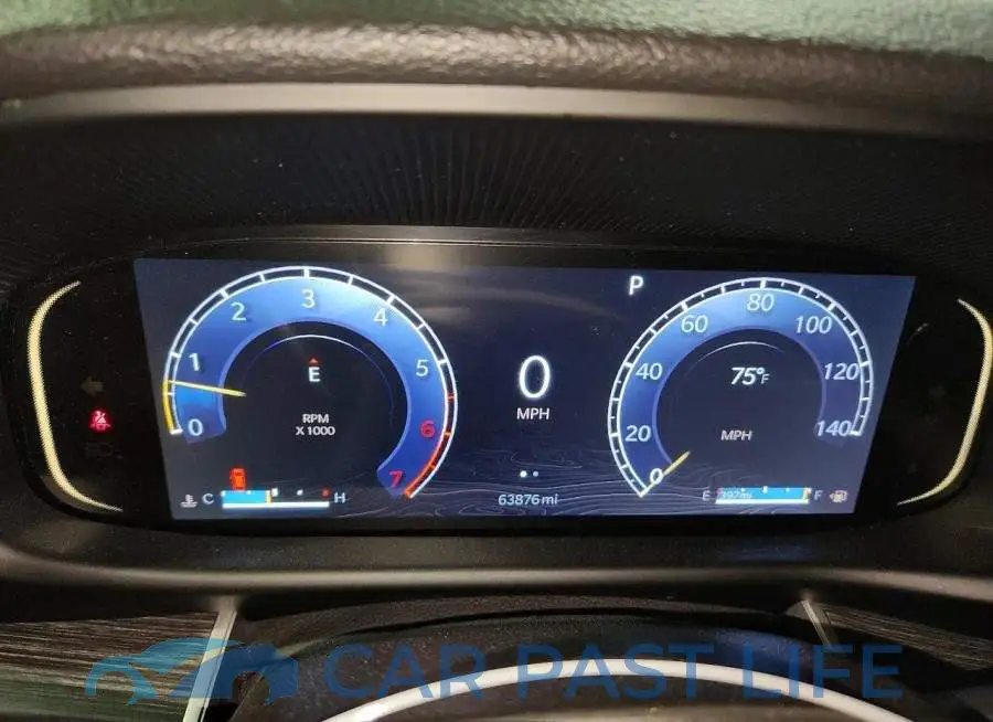 1C4SJUBPXRS136452# 9