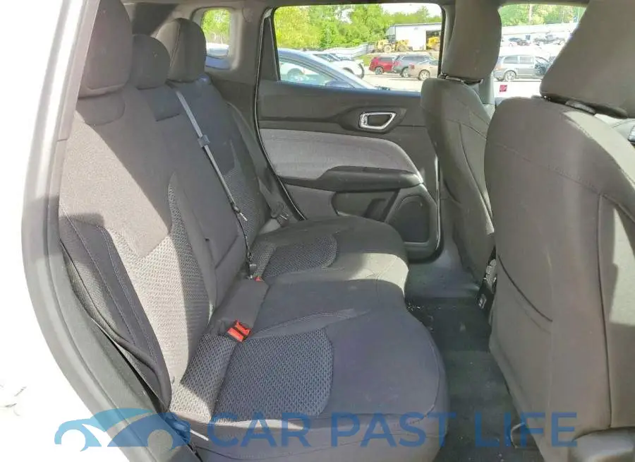 3C4NJDAN4RT164226# 11