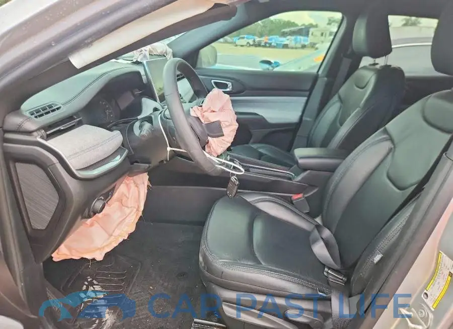 3C4NJDANXRT135099# 7