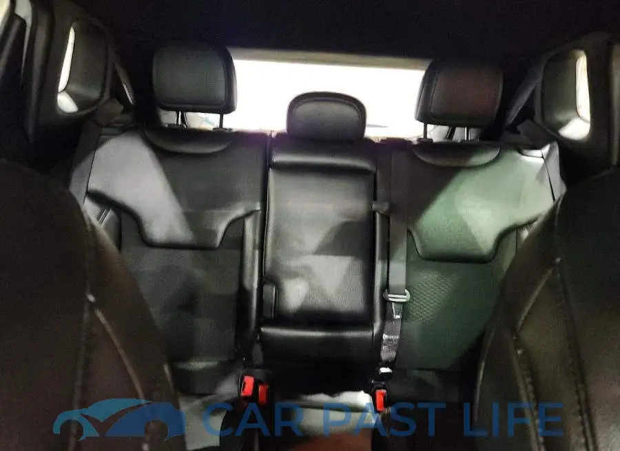 3C4NJDBN6PT562095# 10