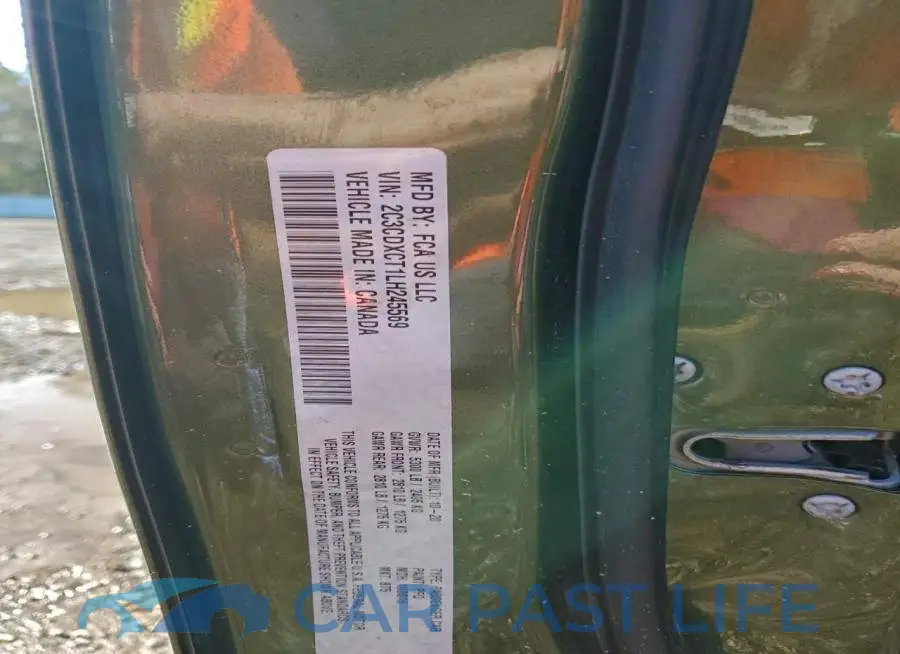 2C3CDXCT1LH245569# 12