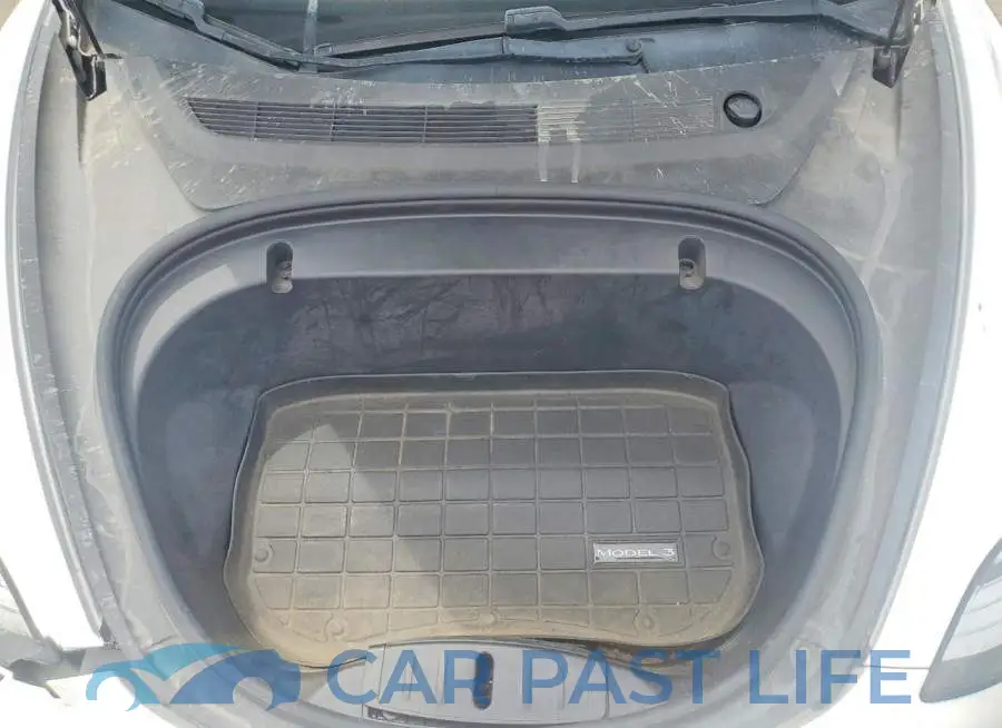 5YJ3E1EAXLF615912# 11