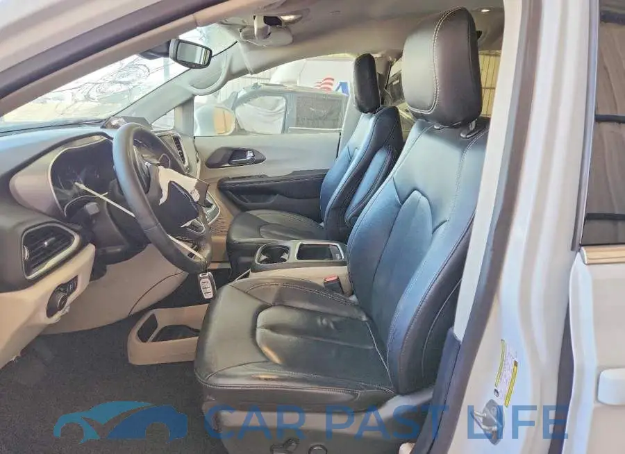 2C4RC1BG5NR179261# 7
