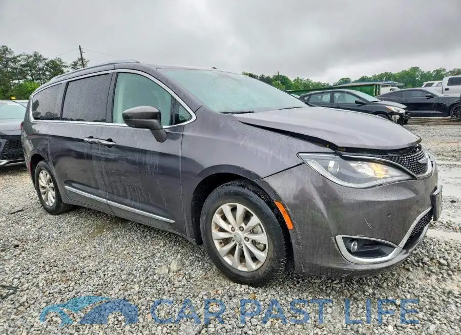 2C4RC1EG7JR101425# 4