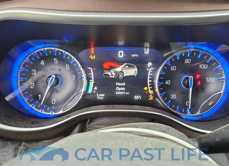 2C4RC1EG7JR101425# 9