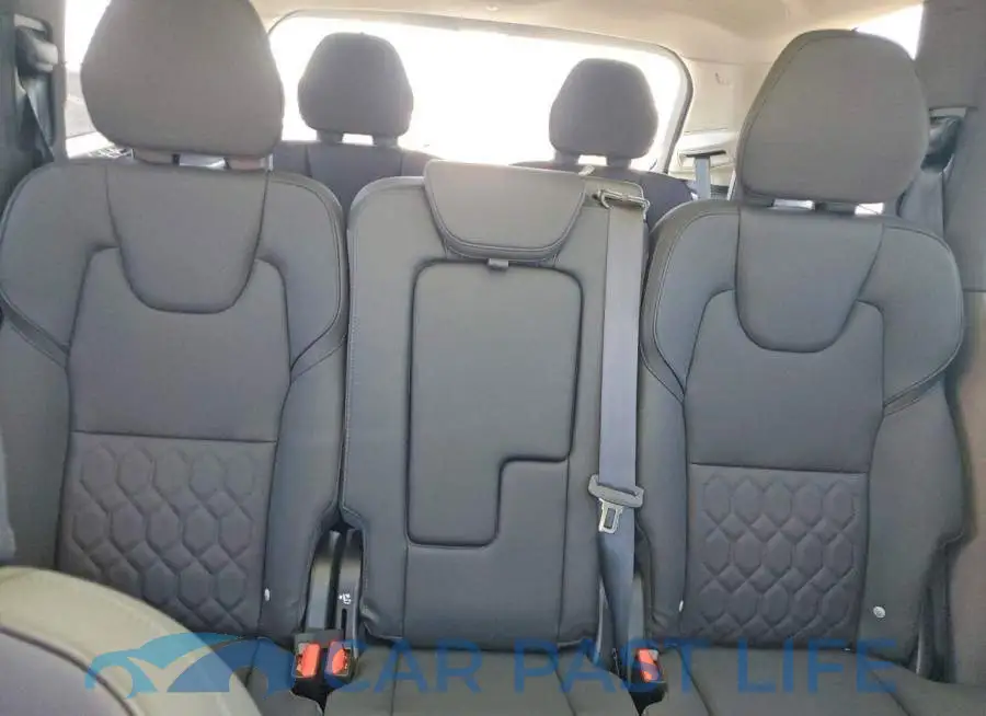 YV4062PB8S1351721# 10