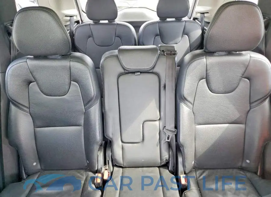 YV4A22PKXJ1322588# 10