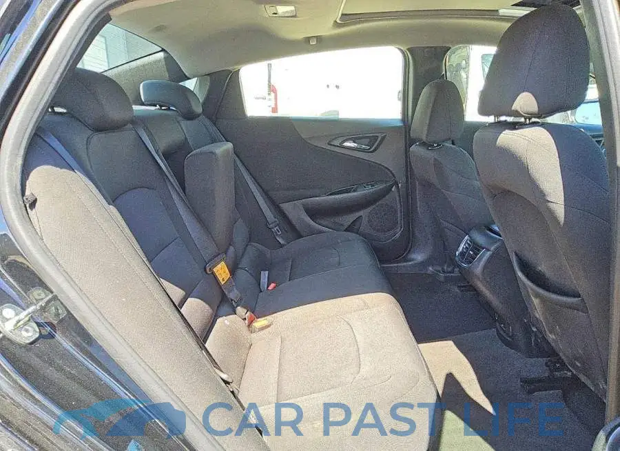 1G1ZD5ST0JF147328# 10