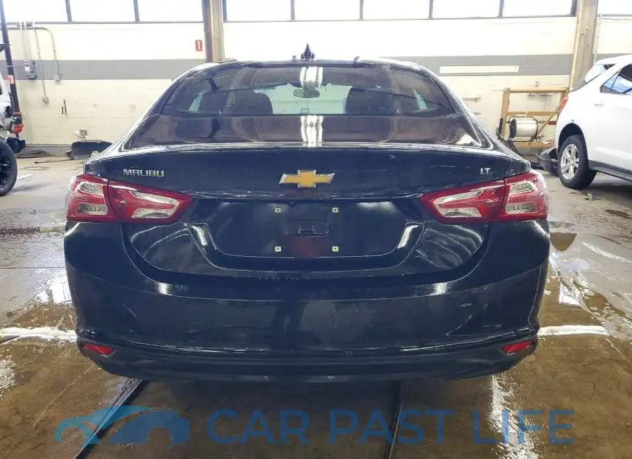 1G1ZD5ST4NF132370# 6