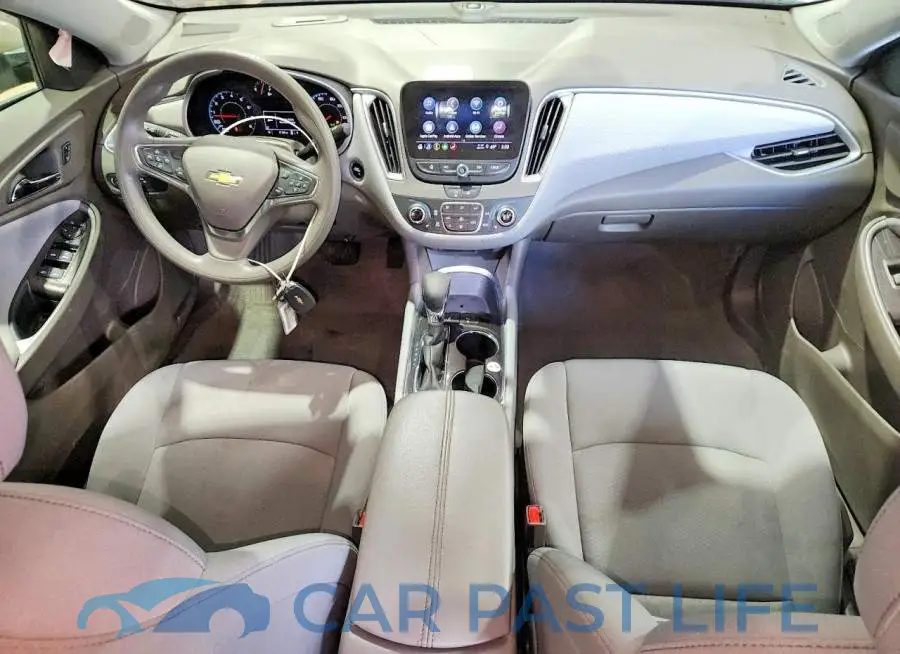 1G1ZD5ST5SF136875# 8