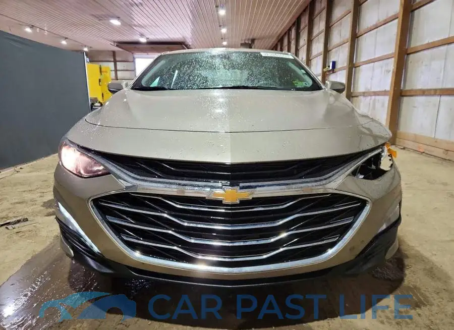 1G1ZD5ST5SF136875# 5
