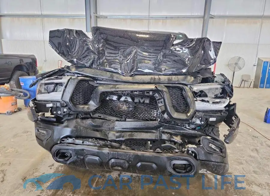 1C6SRFLT5RN151639# 5