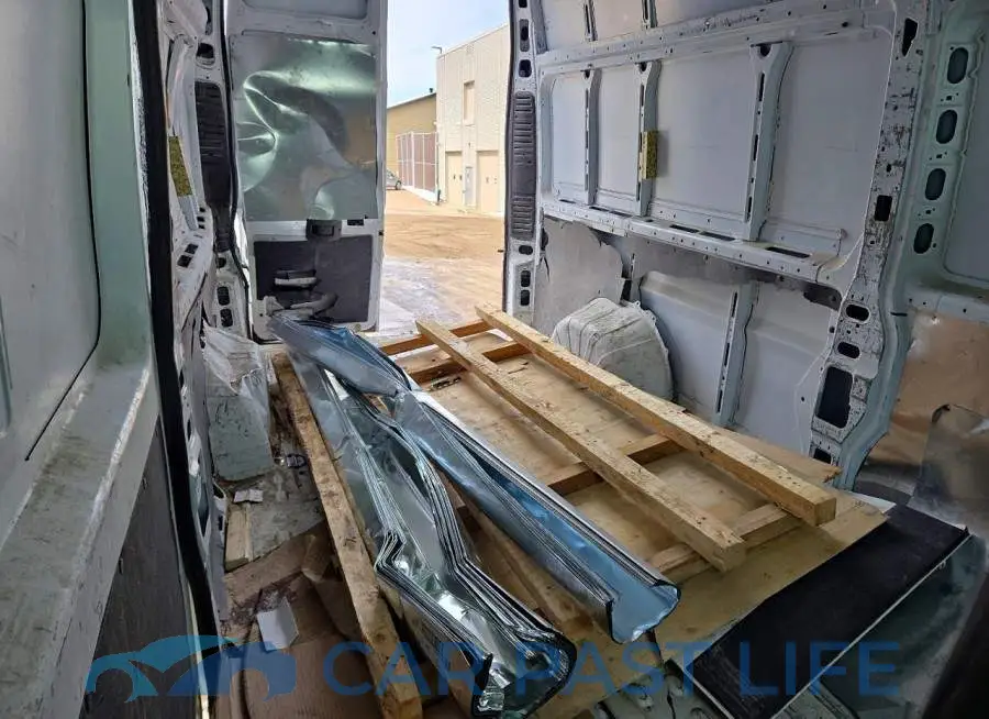 3C6MRVSG5RE104767# 11