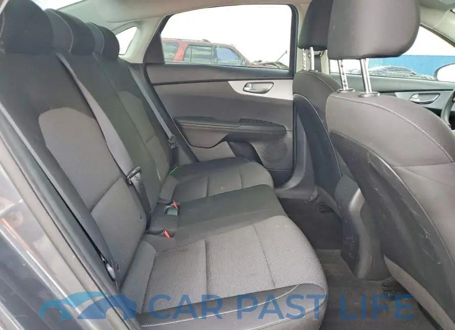 3KPF24AD2PE581208# 10