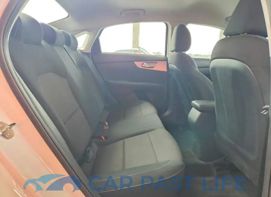 3KPF24AD5RE723554# 10