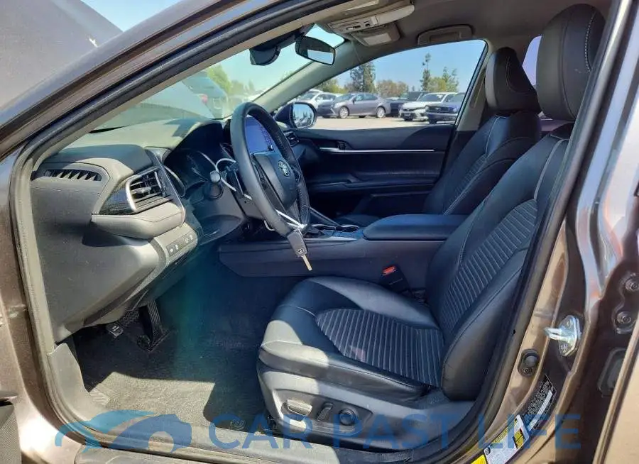 4T1G11AK3PU832996# 7