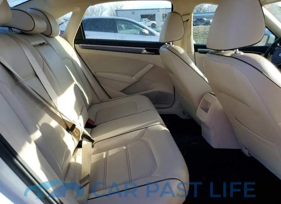 1VWDT7A34HC086284# 10