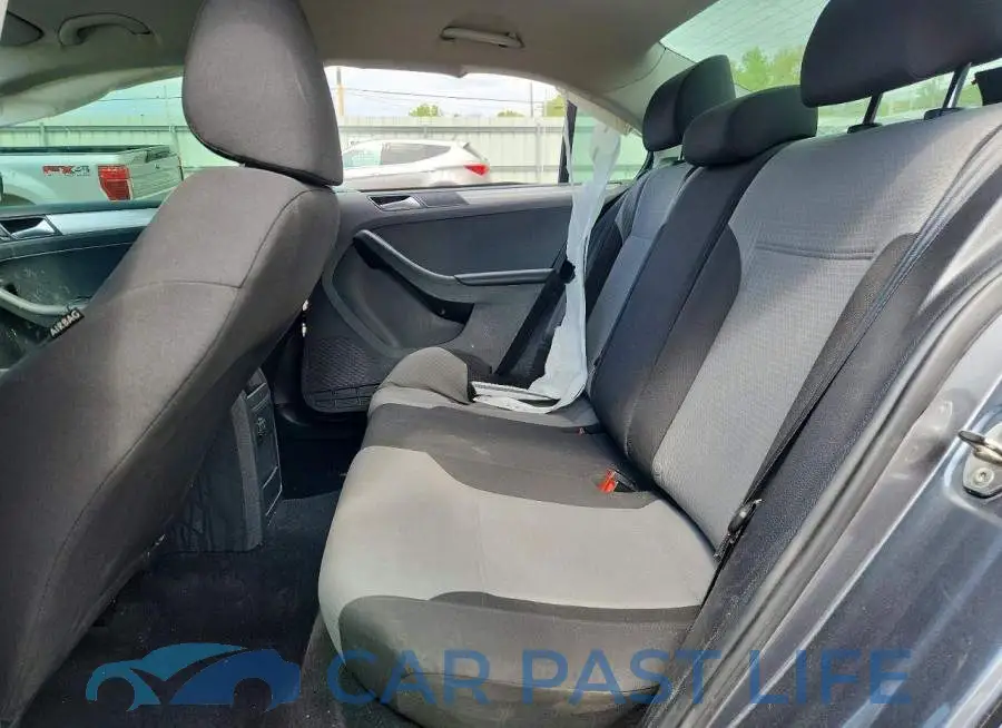 3VW2B7AJ9HM401846# 10