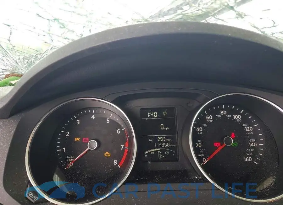 3VW2B7AJXHM372695# 9